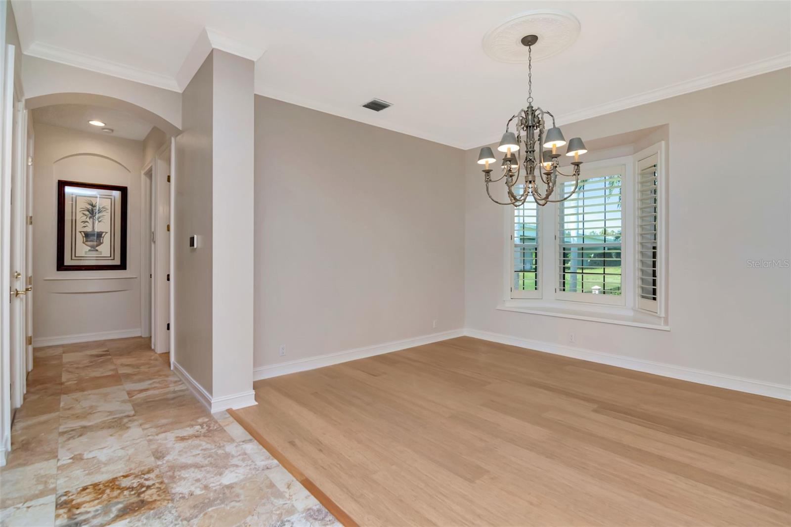 PARADISE POINTE - Residential