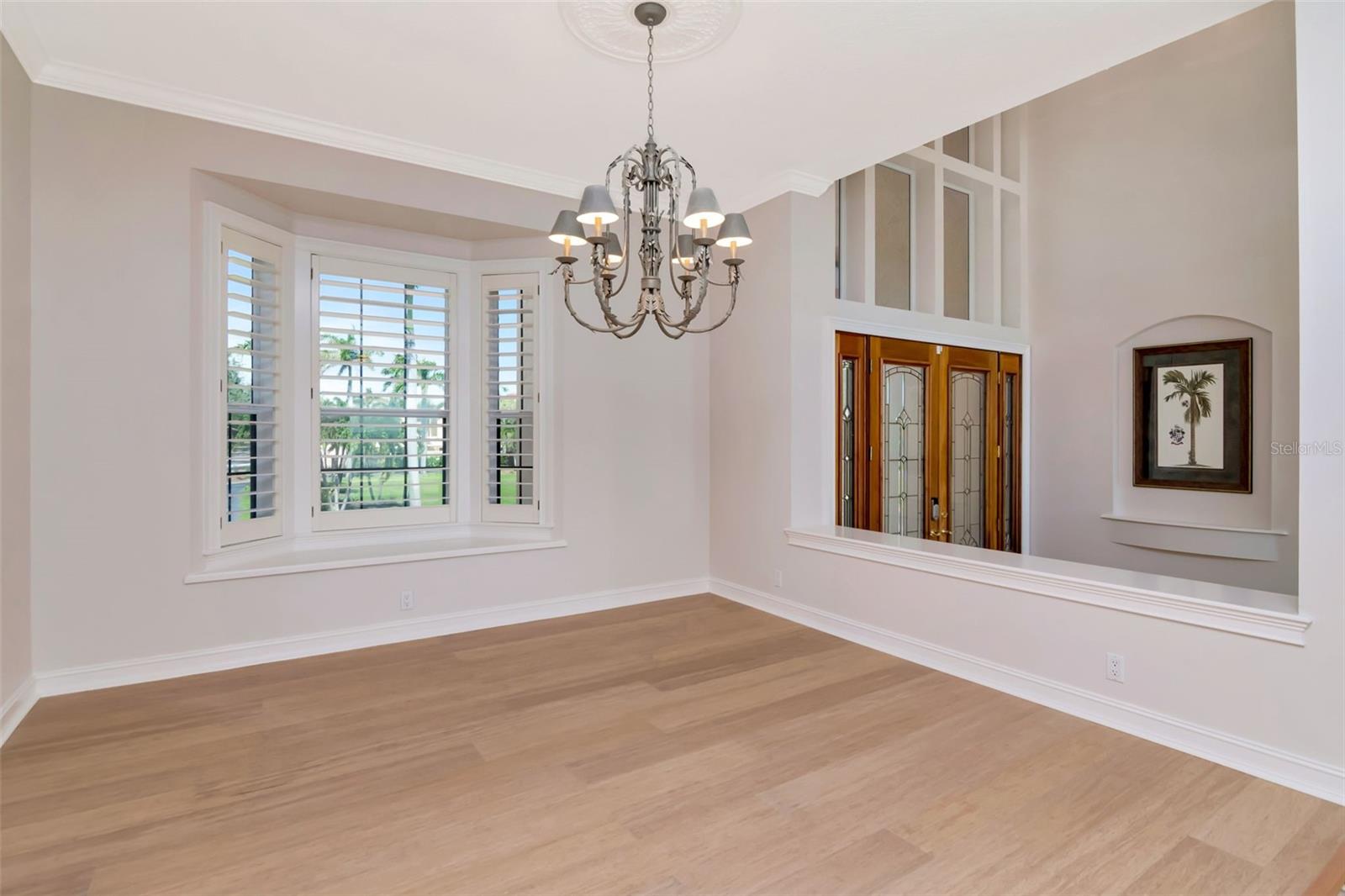 PARADISE POINTE - Residential