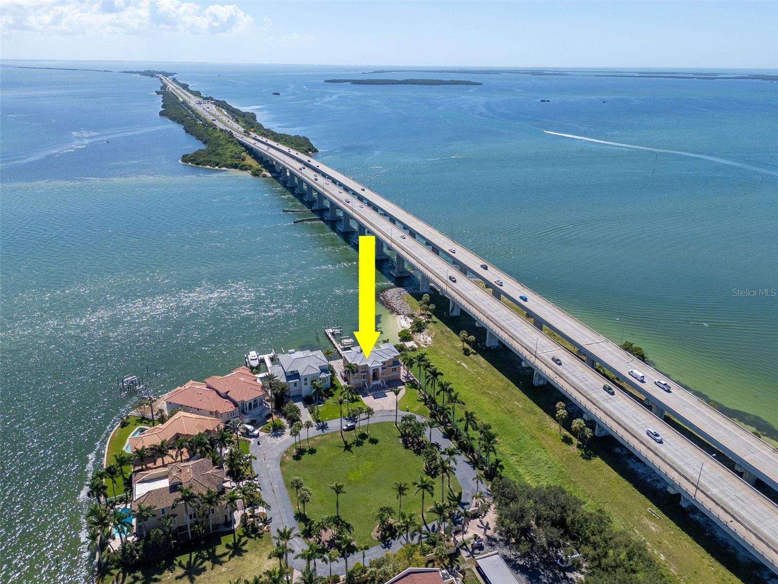 PARADISE POINTE - Residential