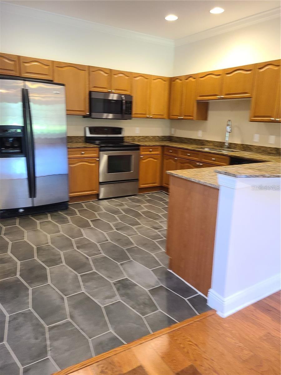 277 VALENCIA CIRCLE