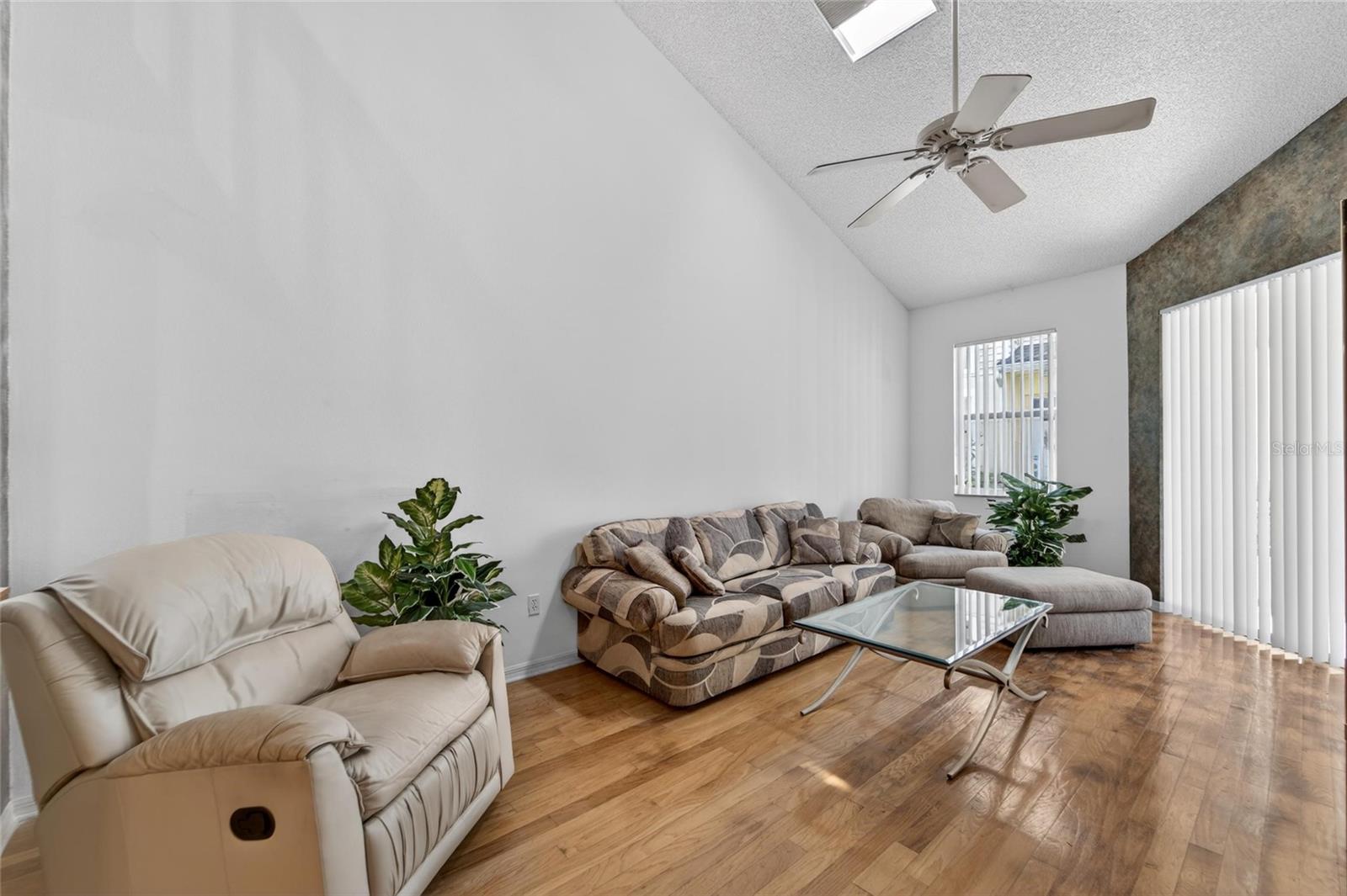 WILLOW GREENS - Residential