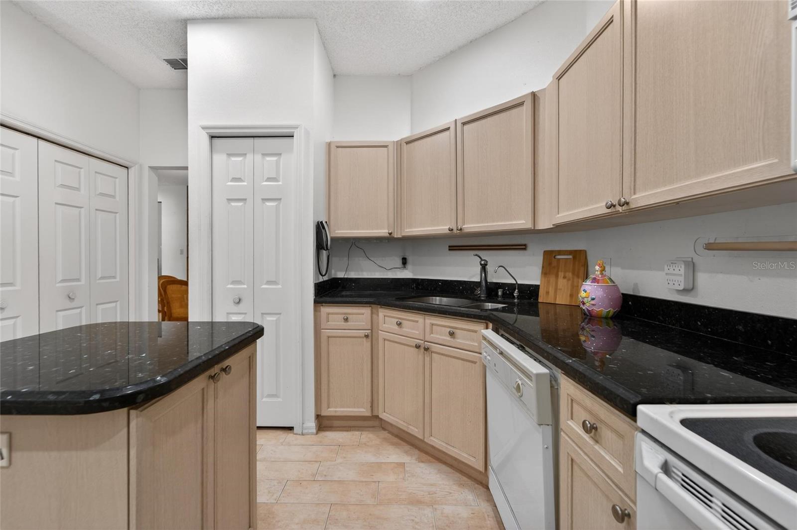 WILLOW GREENS - Residential