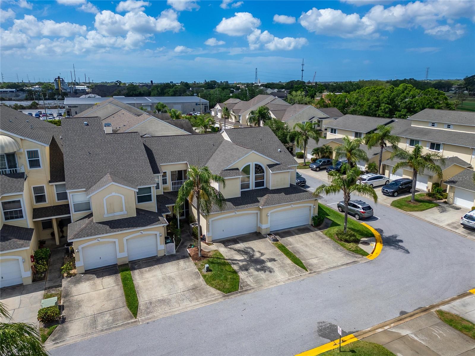 WILLOW GREENS - Residential