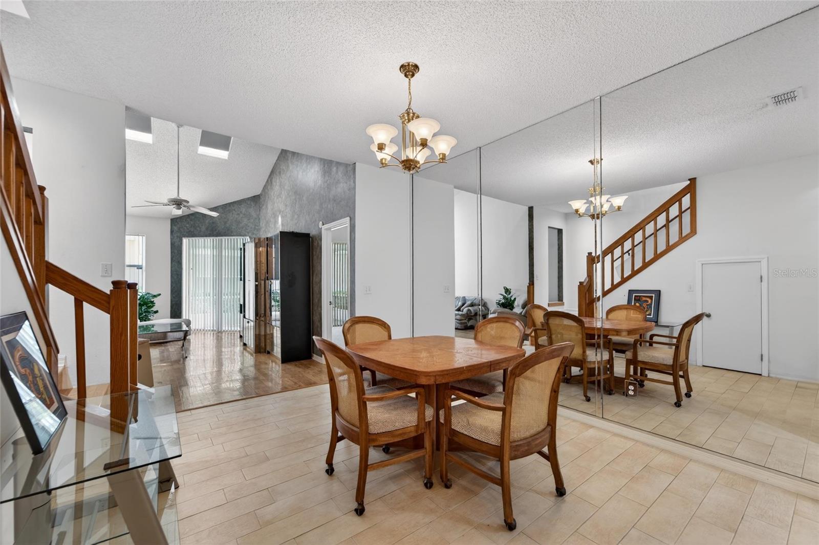 WILLOW GREENS - Residential