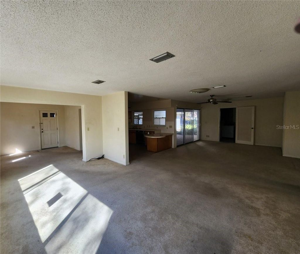 Photo of 310 NE 7th Avenue, Chiefland, FL 32626 (MLS # GC537440)