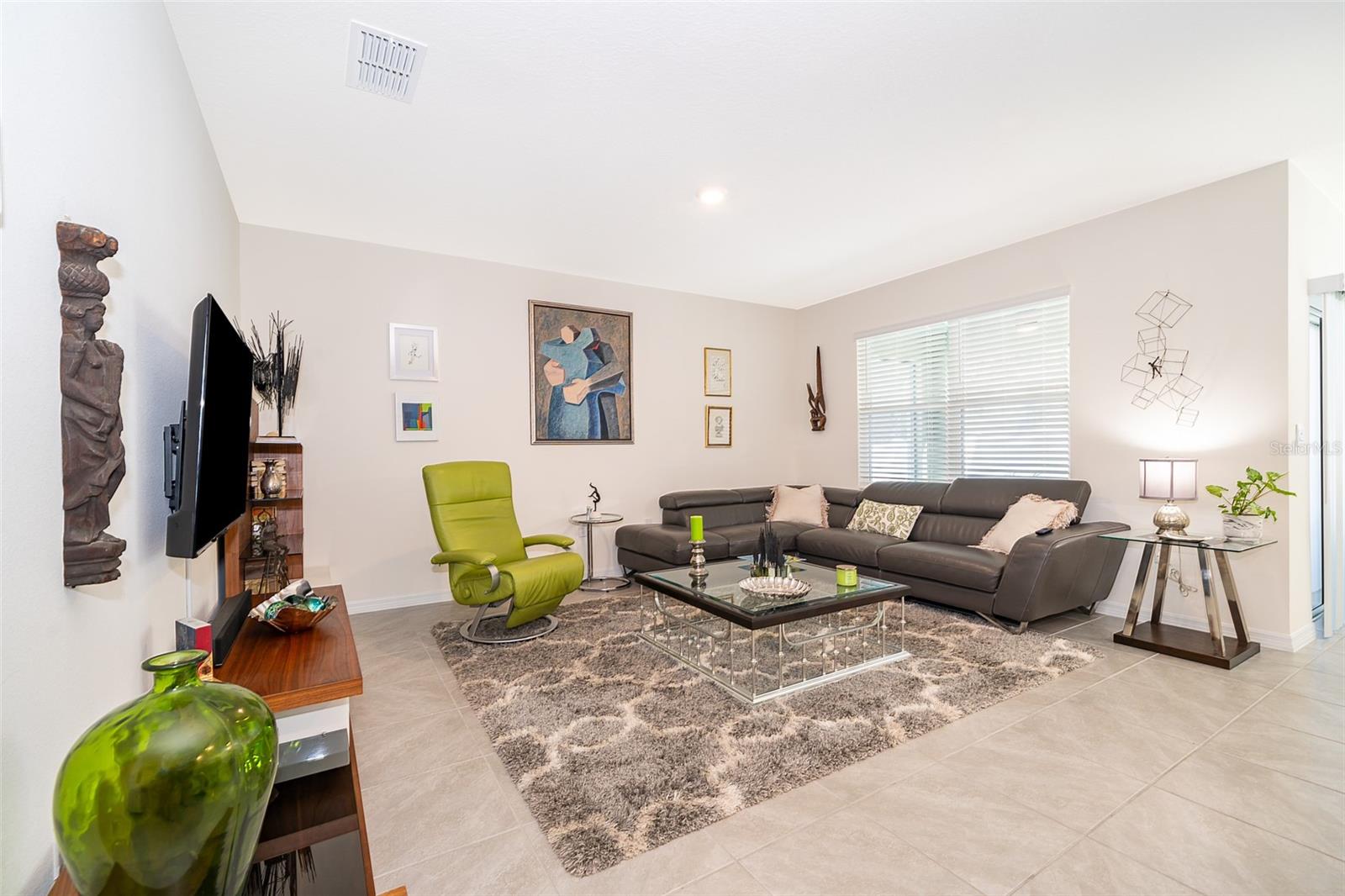 OAK POINTE SOUTH - Residential