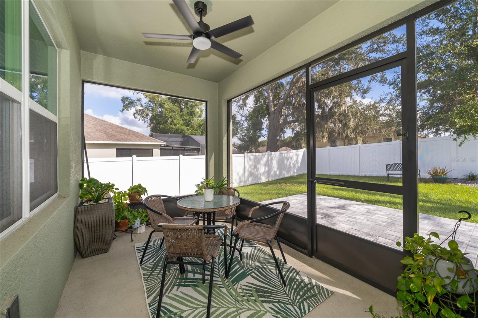 OAK POINTE SOUTH - Residential