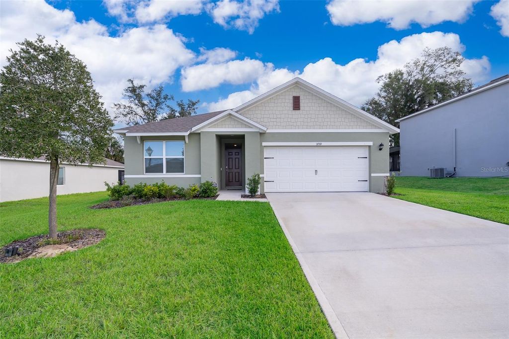 Photo of 3759 Rory Oak Circle, Apopka, FL 32703 (MLS # O6404070)