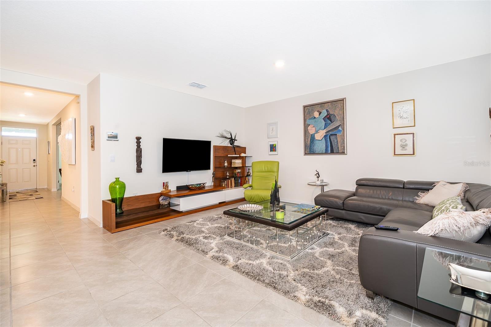 OAK POINTE SOUTH - Residential