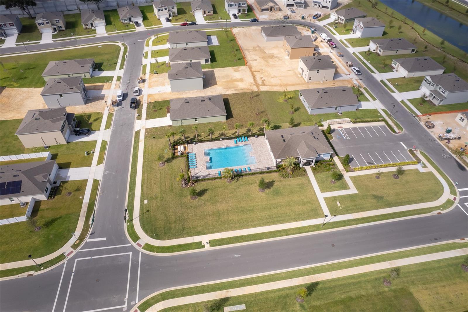 OAK POINTE SOUTH - Residential