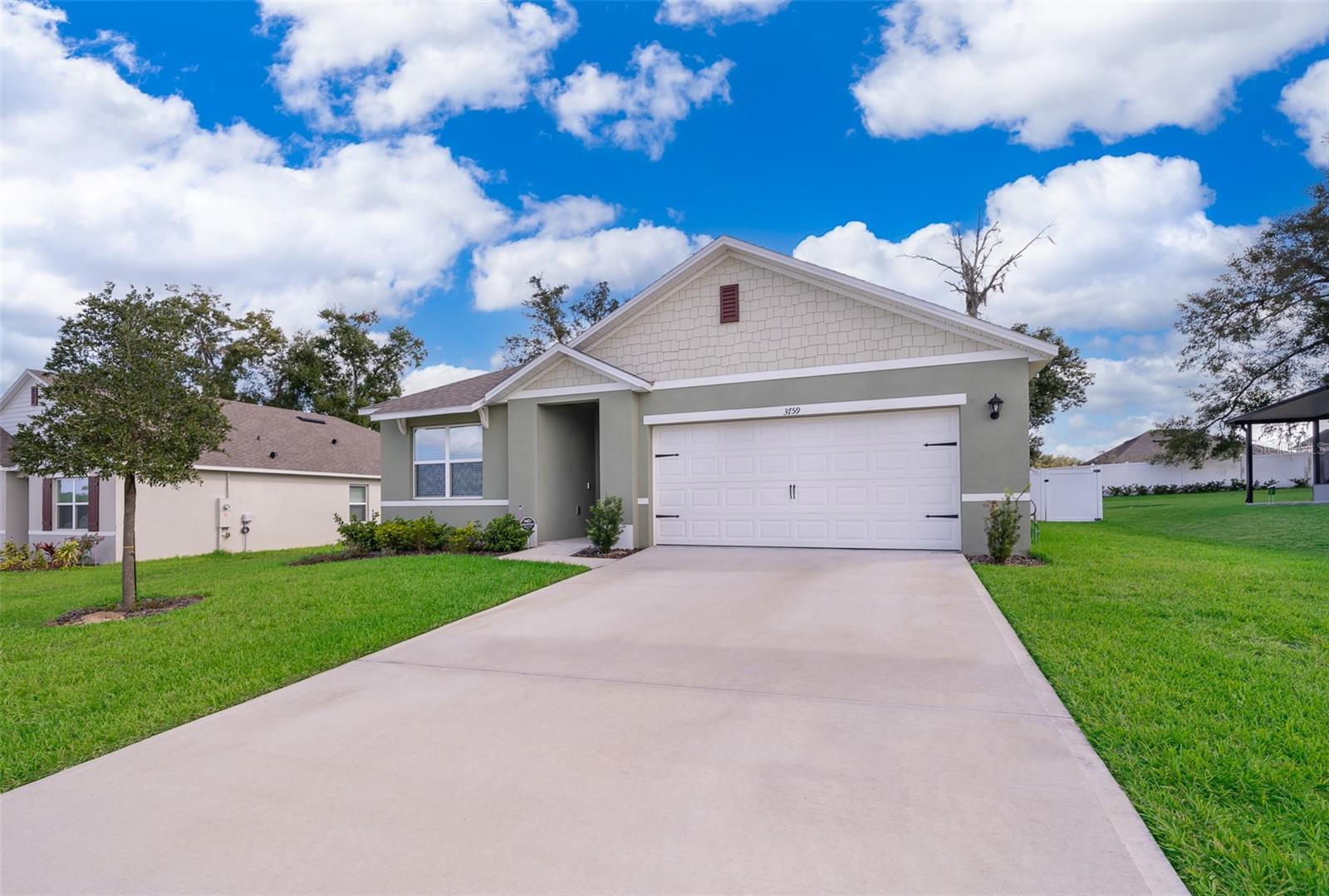 3759 RORY OAK CIRCLE