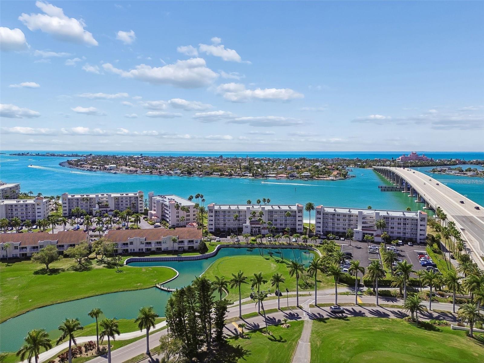 BAHIA VISTA - Residential