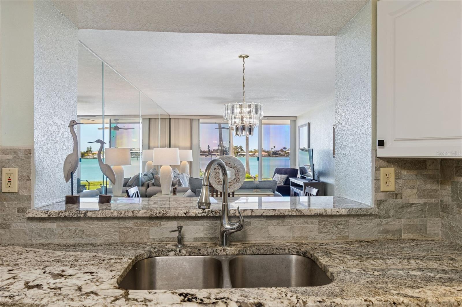 BAHIA VISTA - Residential