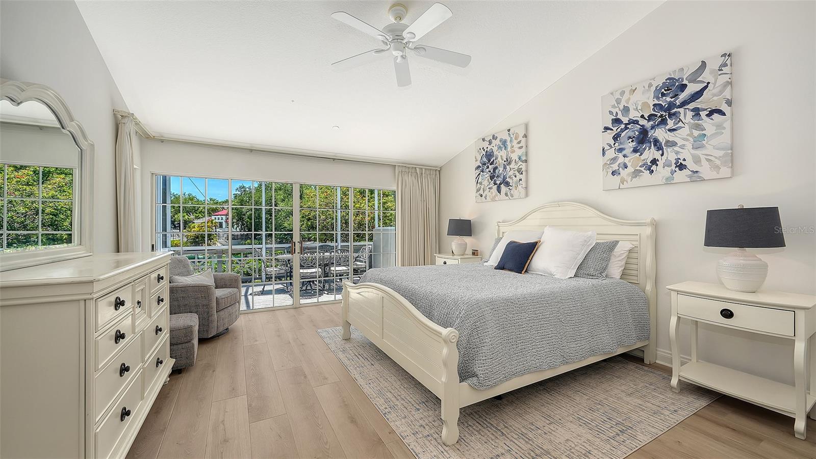 WINDING OAKS - Residential