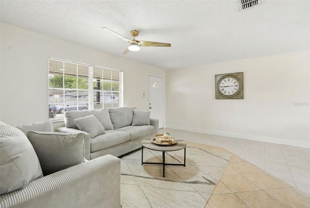 Photo of 1710 Tallo Way, Orlando, FL 32818 (MLS # O6397199)