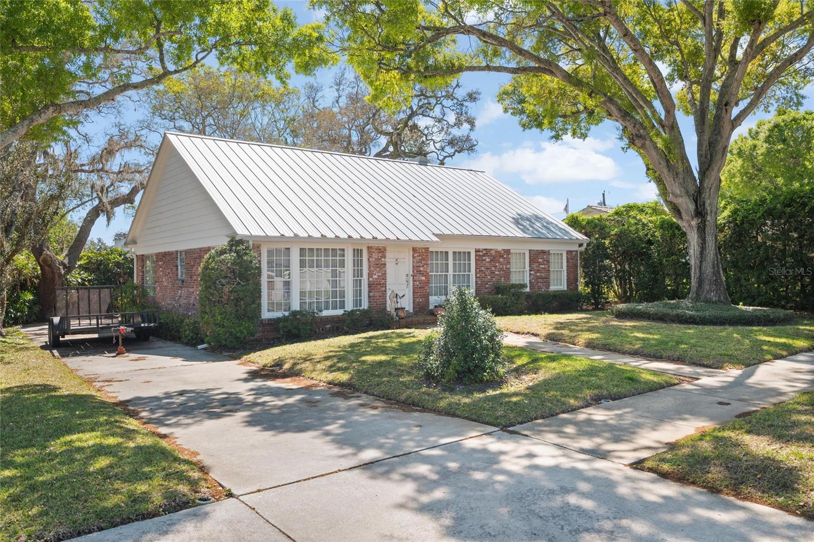 SUNSET HILLS - Residential