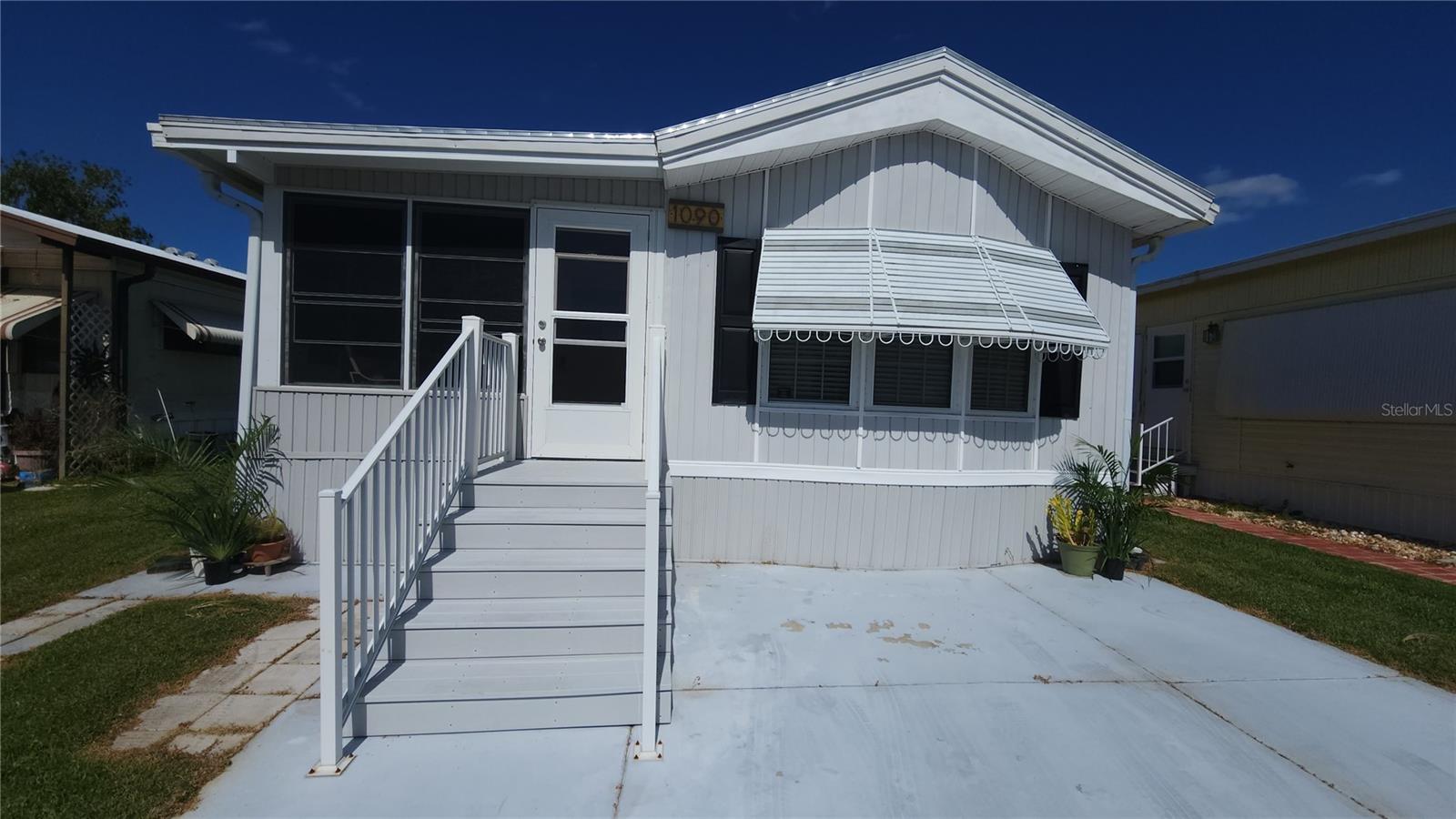 3333 26TH AVENUE E 1090