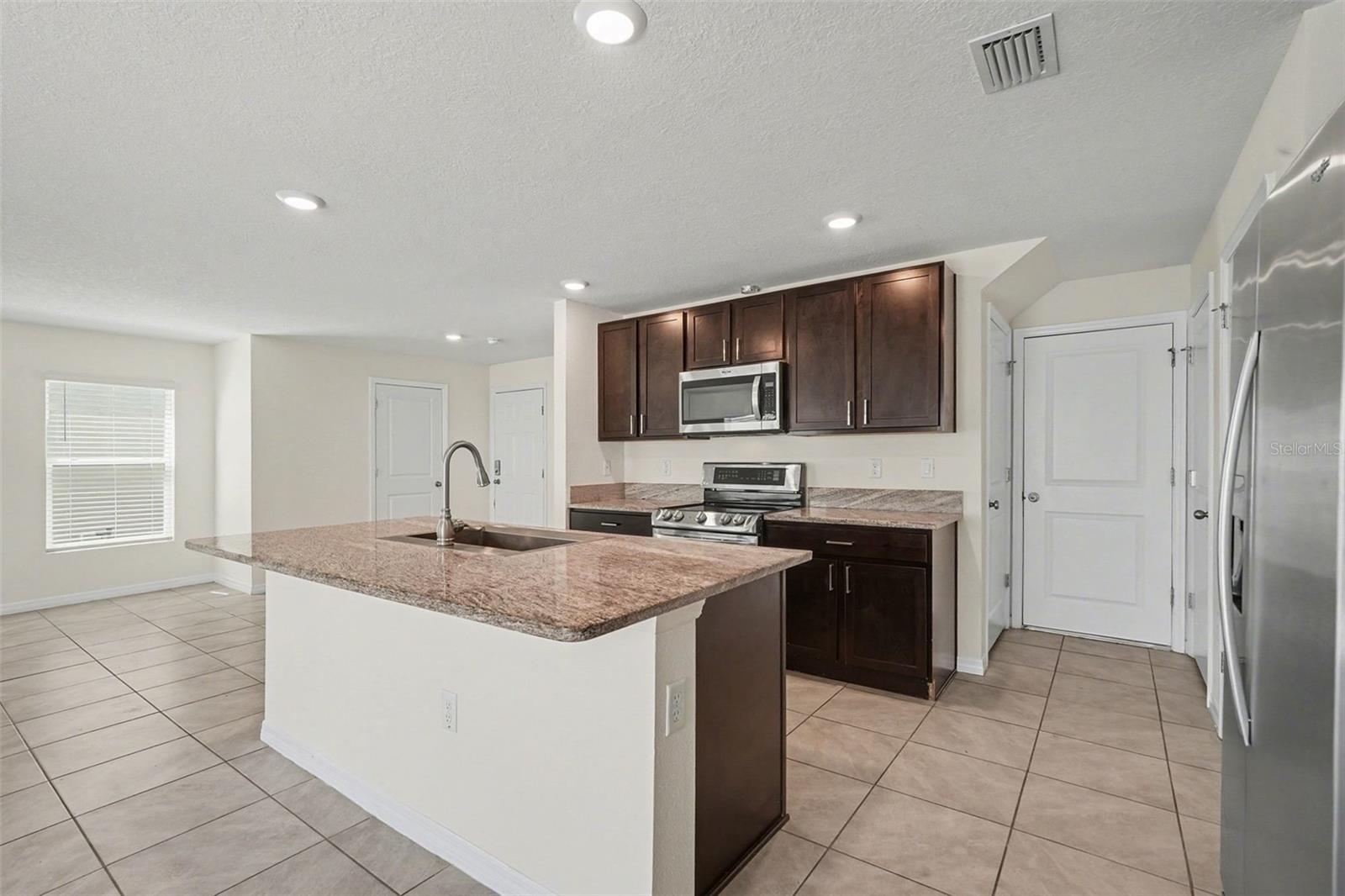 RIDGEWOOD - Residential