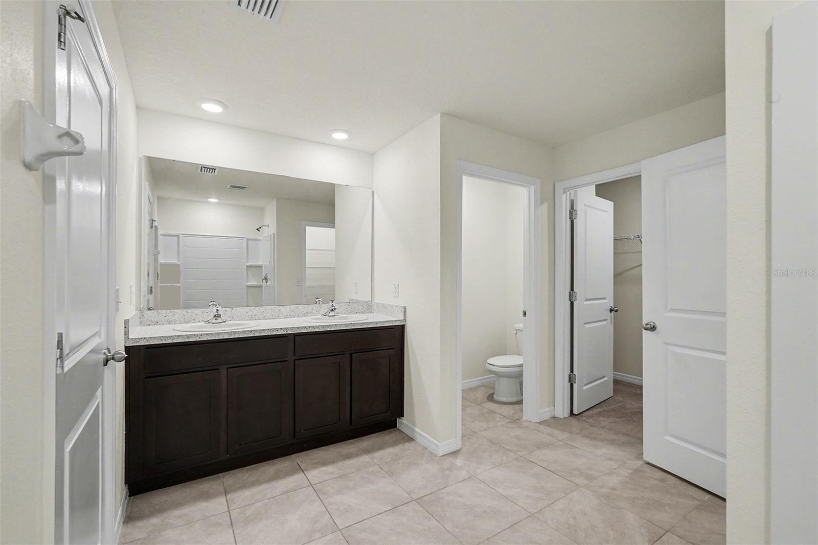 RIDGEWOOD - Residential