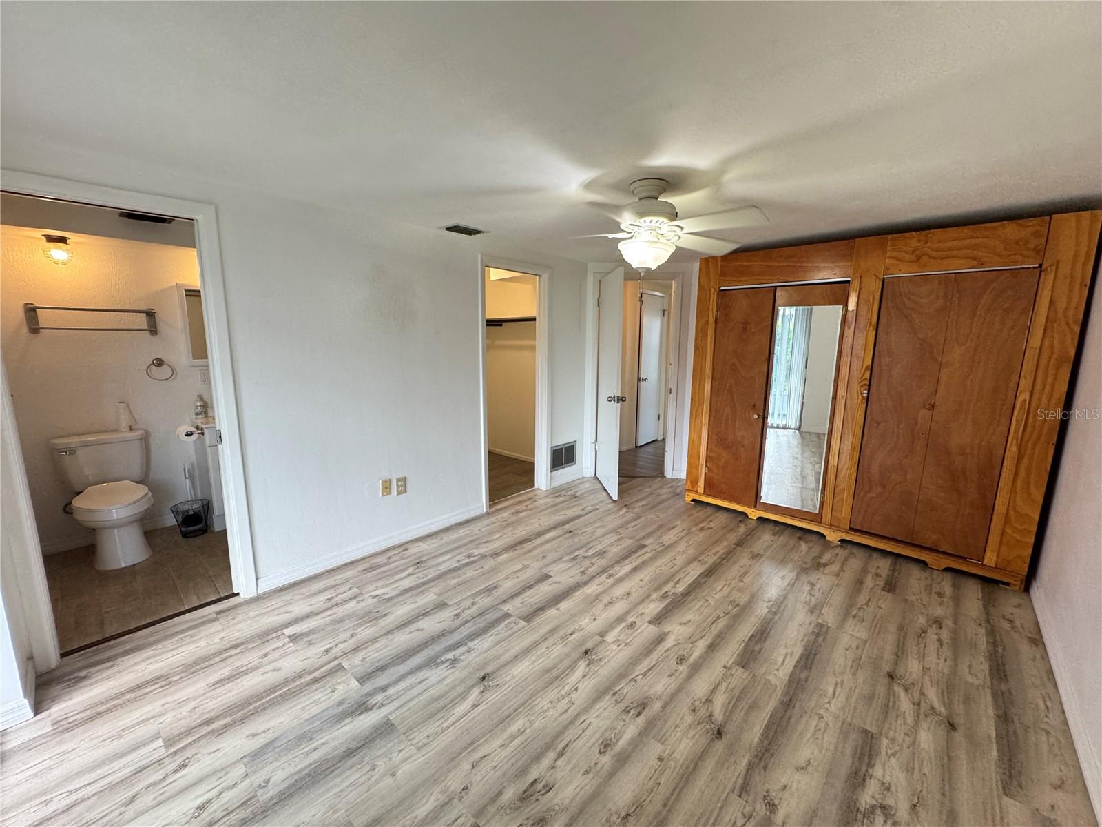 PALM TERRACE ESTATES - Residential Lease