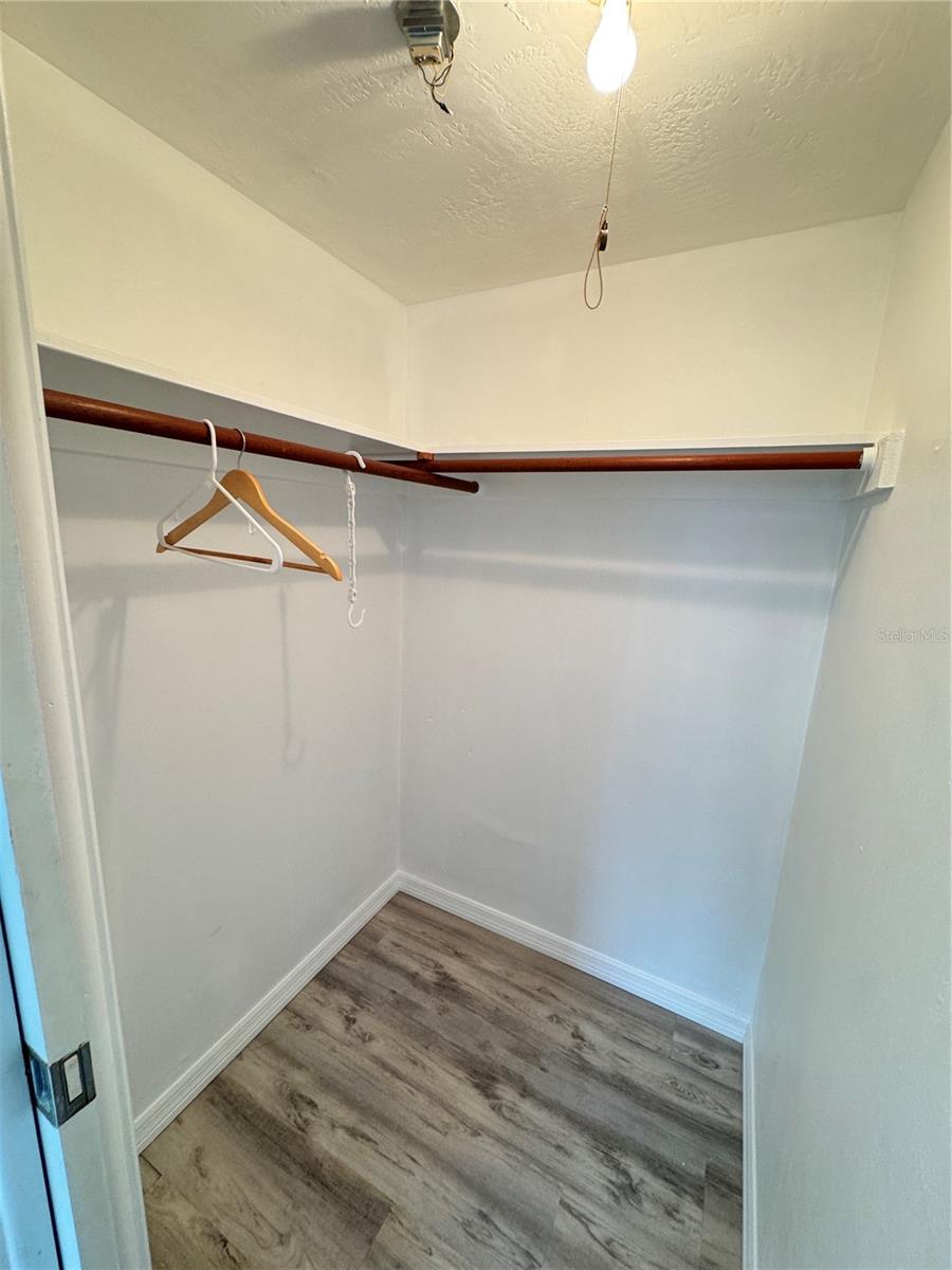 PALM TERRACE ESTATES - Residential Lease