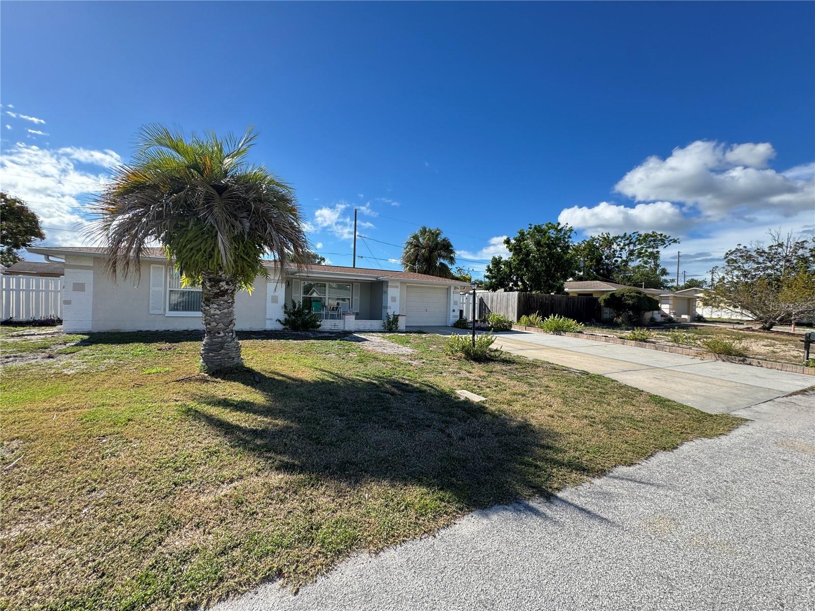 PALM TERRACE ESTATES - Residential Lease