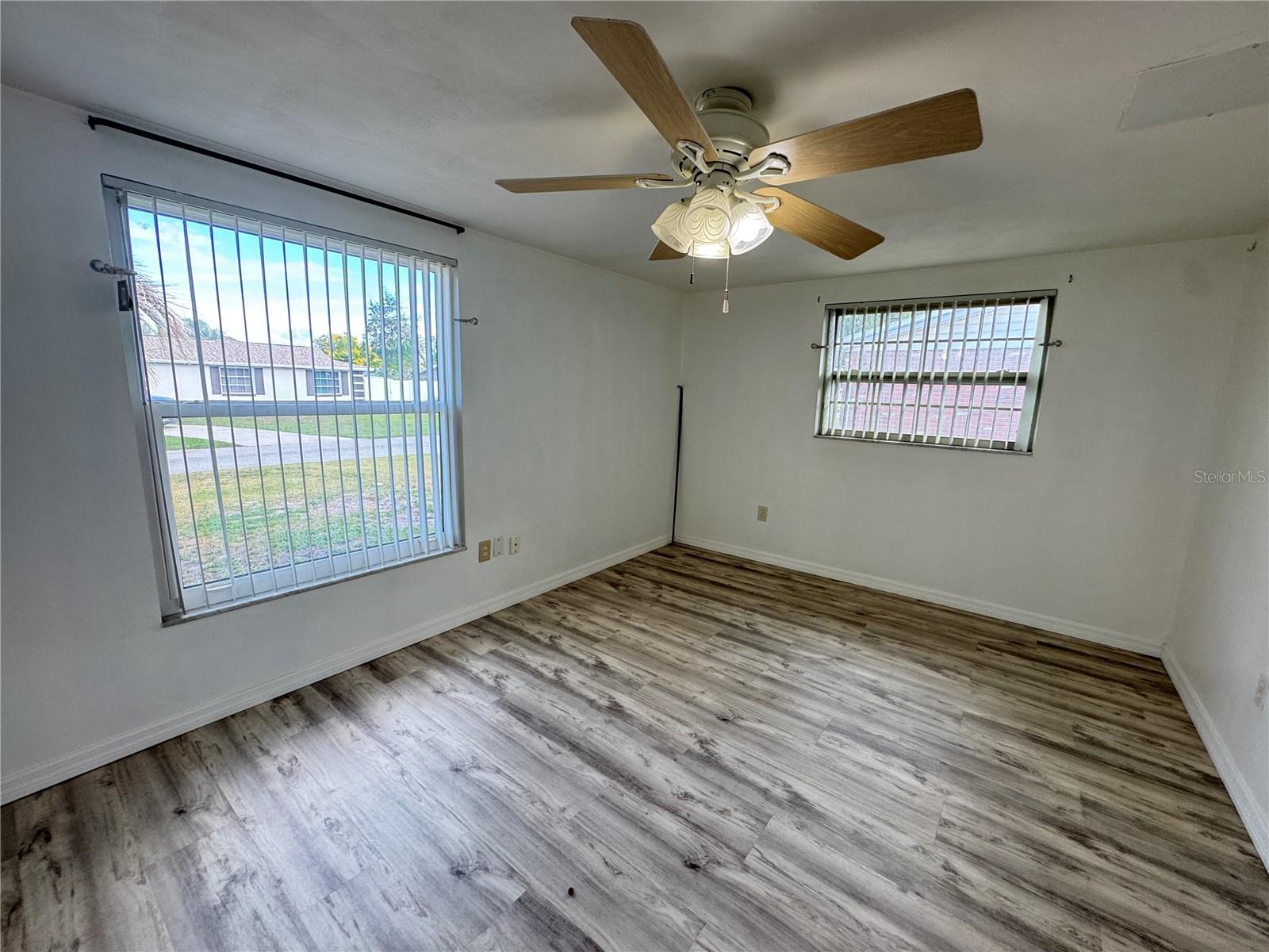 PALM TERRACE ESTATES - Residential Lease