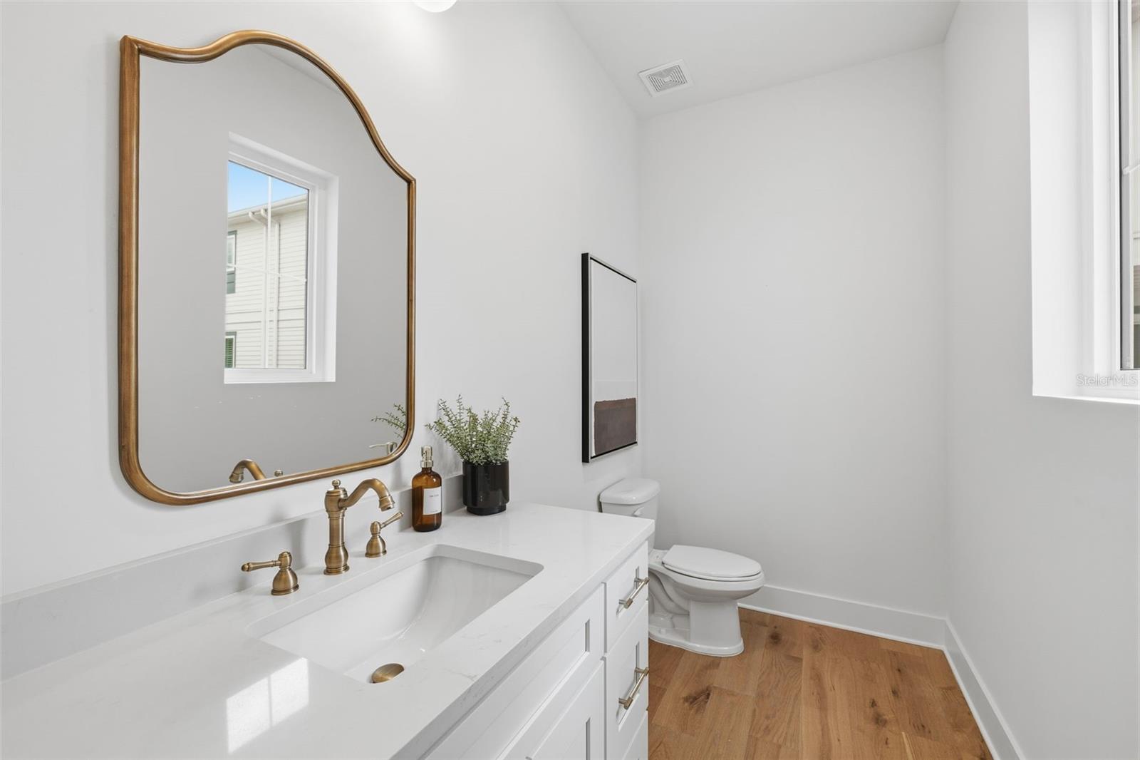 ALBANY WALK TOWNHOMES - Residential