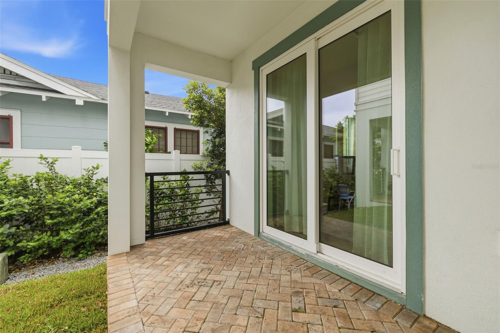 ALBANY WALK TOWNHOMES - Residential