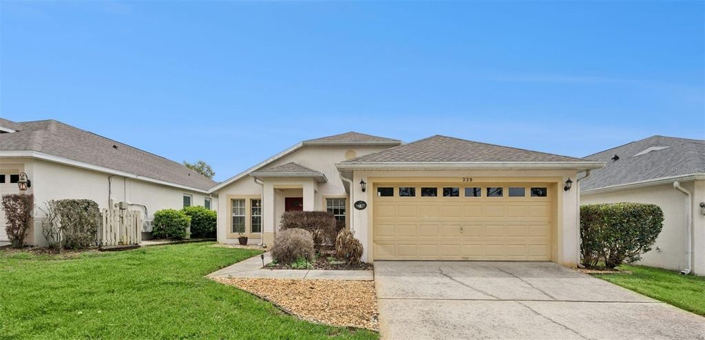 Photo of 228 Troon Cir, Davenport, FL 33897 (MLS # S5147538)