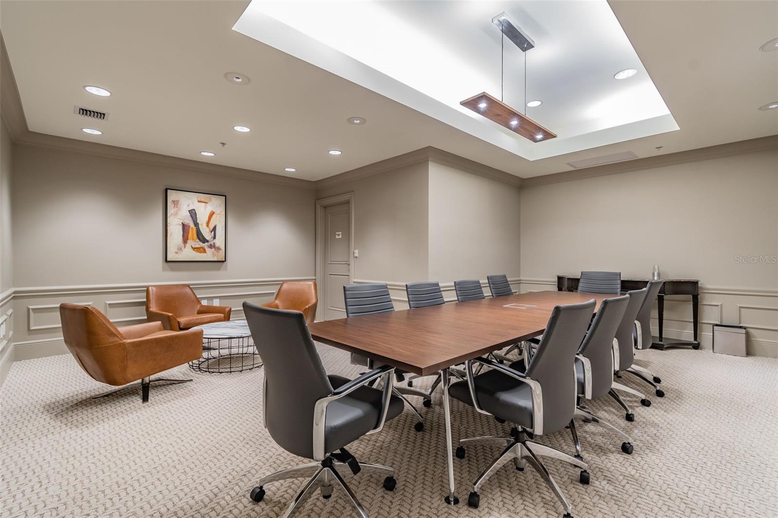 THE PLAZA HARBOUR ISLAND A CON - Residential