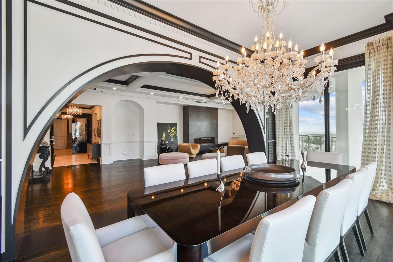 THE PLAZA HARBOUR ISLAND A CON - Residential