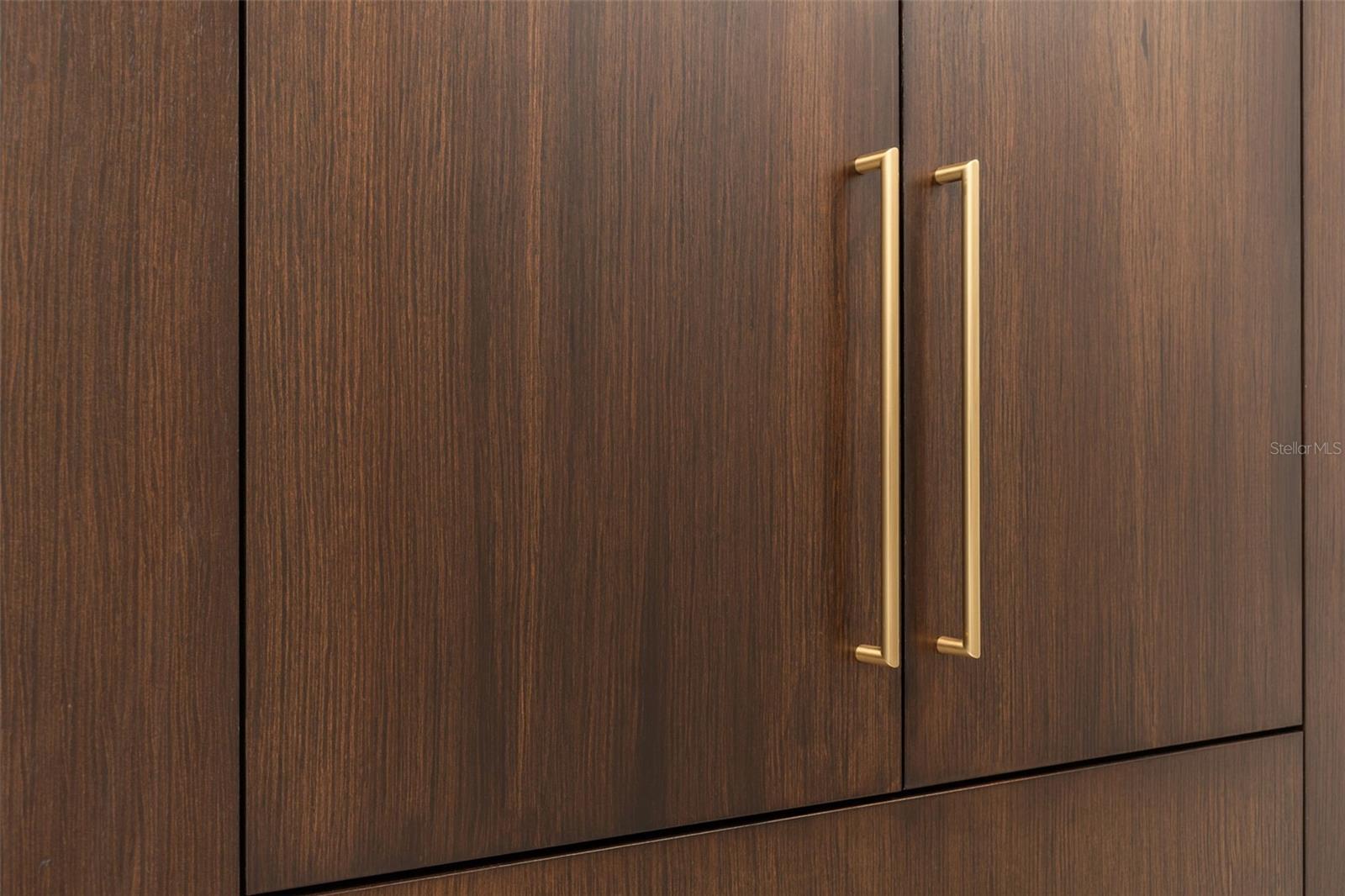 THE PLAZA HARBOUR ISLAND A CON - Residential