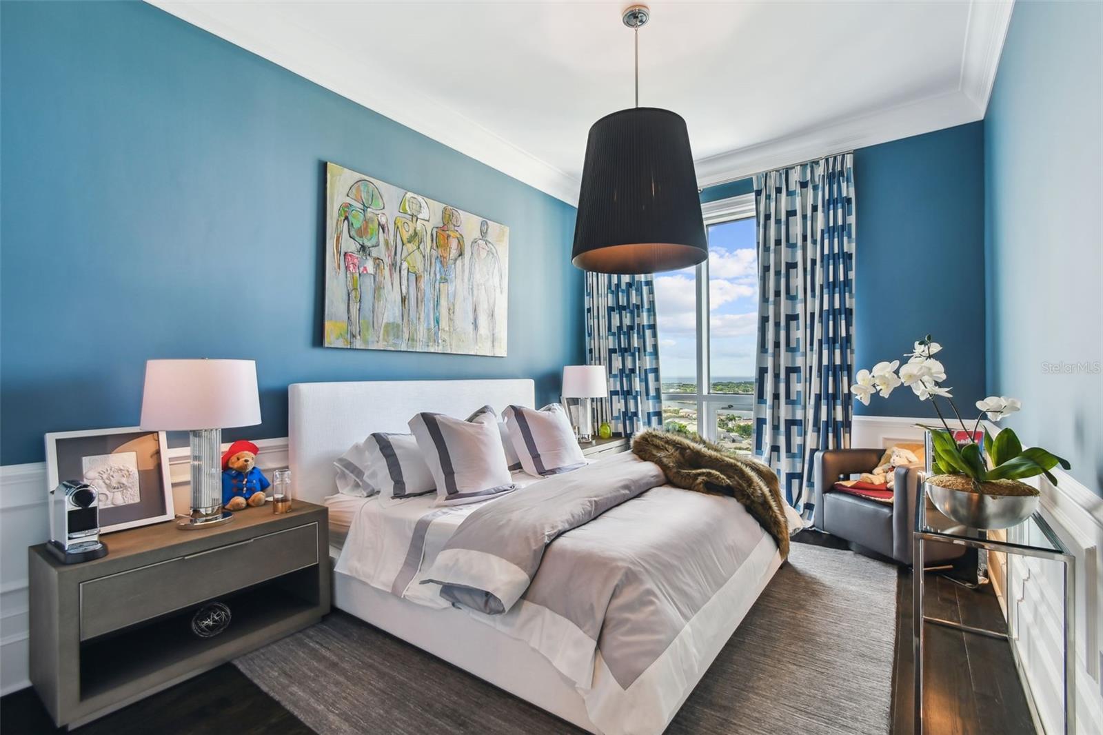 THE PLAZA HARBOUR ISLAND A CON - Residential