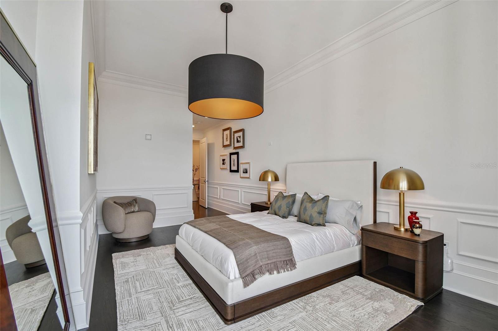 THE PLAZA HARBOUR ISLAND A CON - Residential