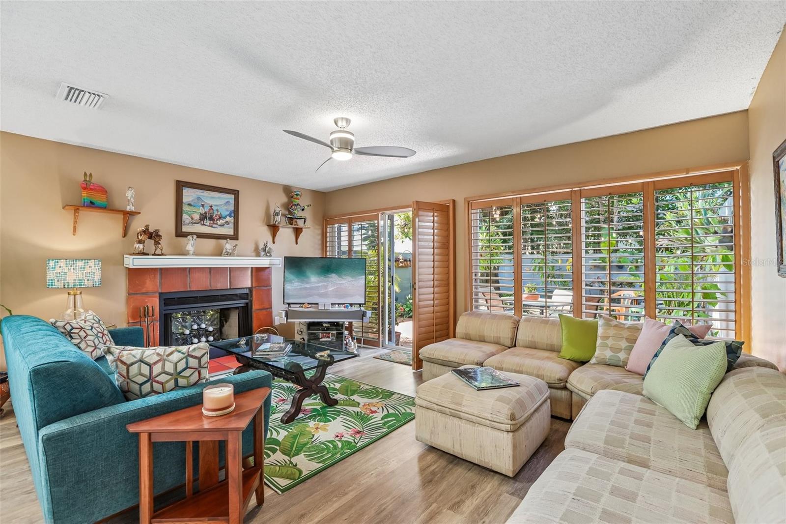 3308 W SANTIAGO STREET A