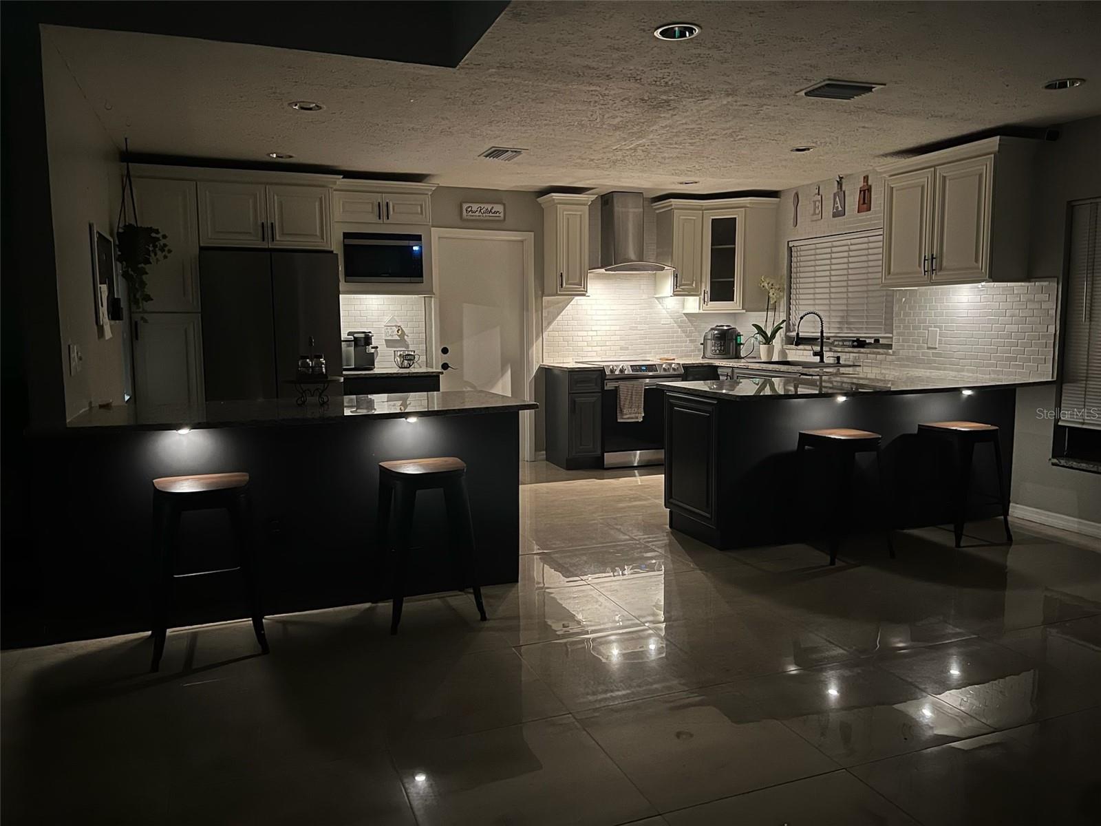 COUNTRY AIRE PH TWO - Residential