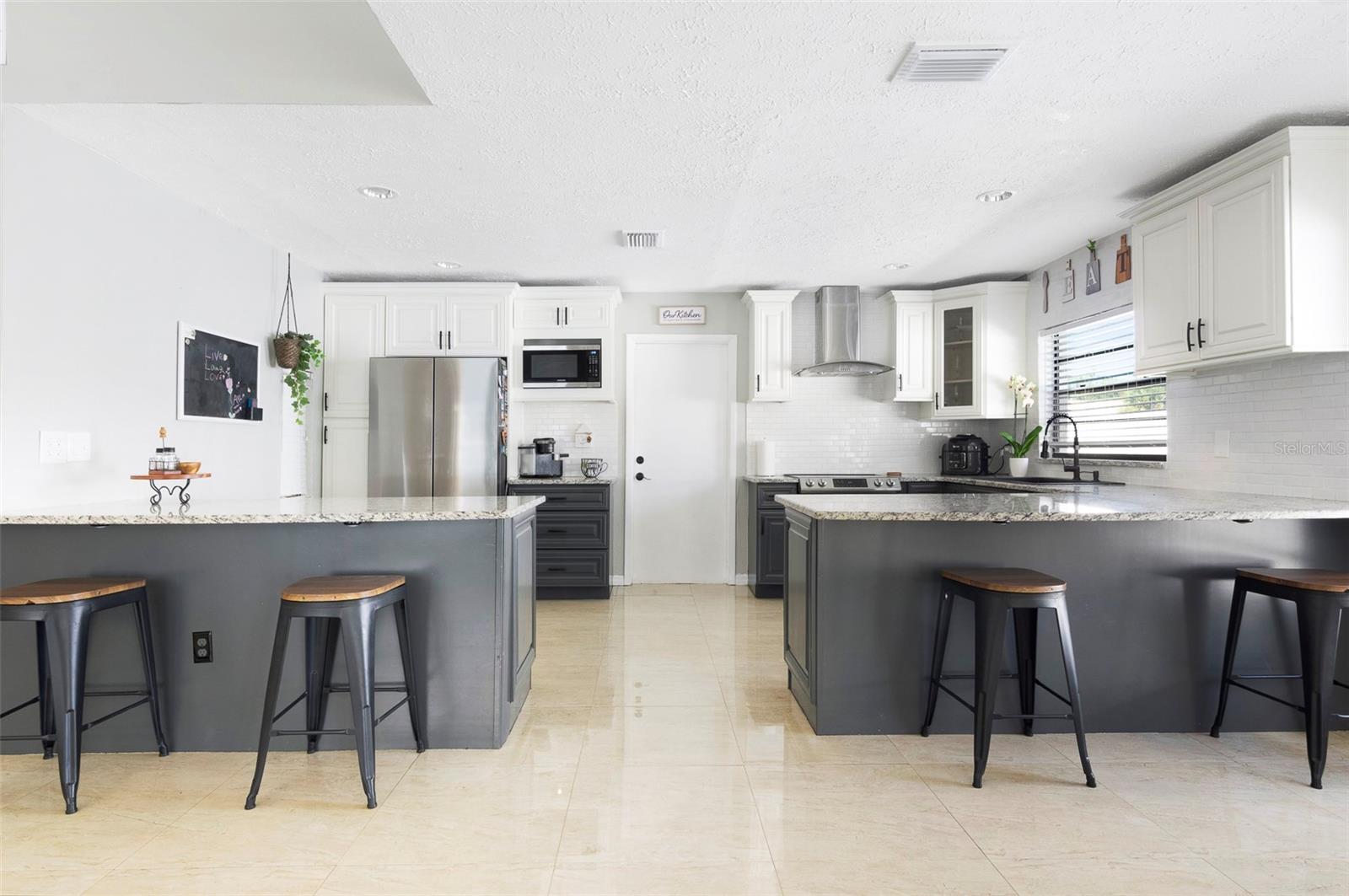COUNTRY AIRE PH TWO - Residential