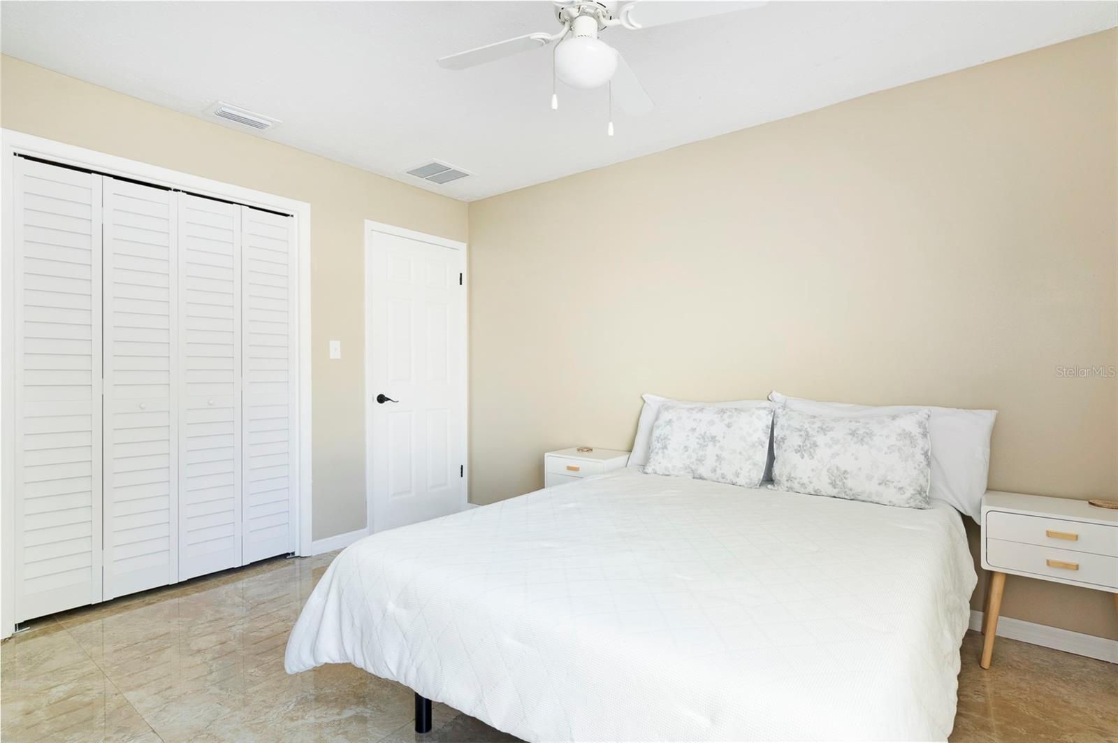 COUNTRY AIRE PH TWO - Residential