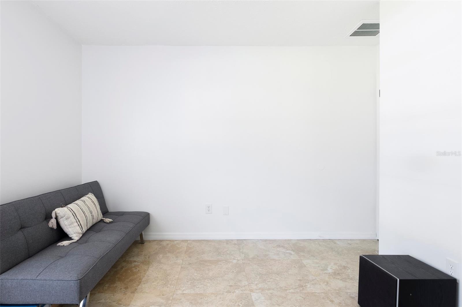 COUNTRY AIRE PH TWO - Residential