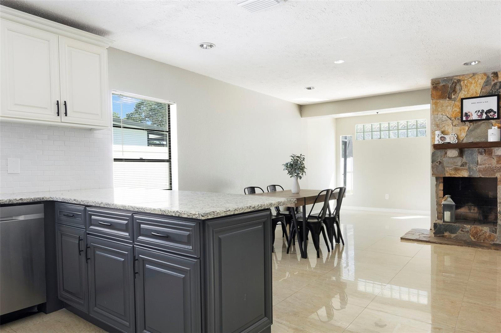 COUNTRY AIRE PH TWO - Residential