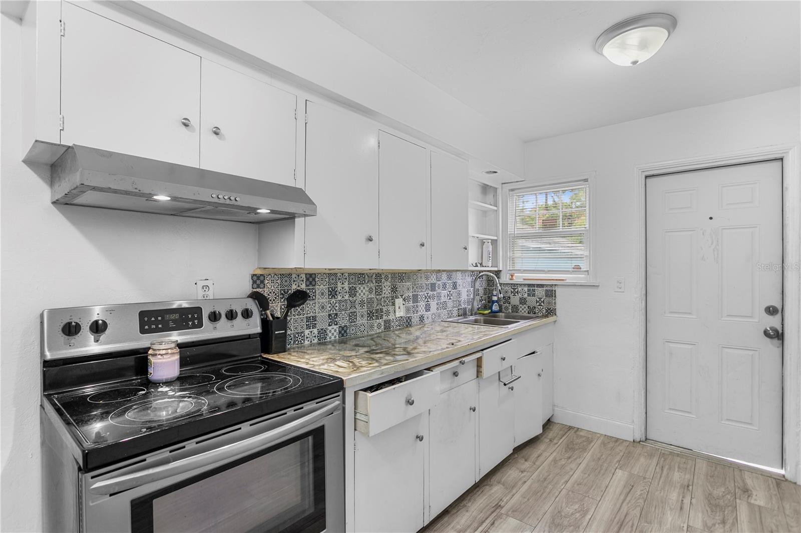 HARRIS SCHOOL ADD - Residential Income