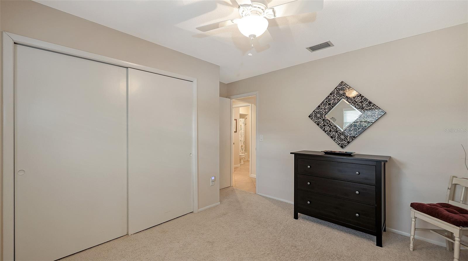 GLEN OAKS COUNTRY CLUB ESTATES - Residential