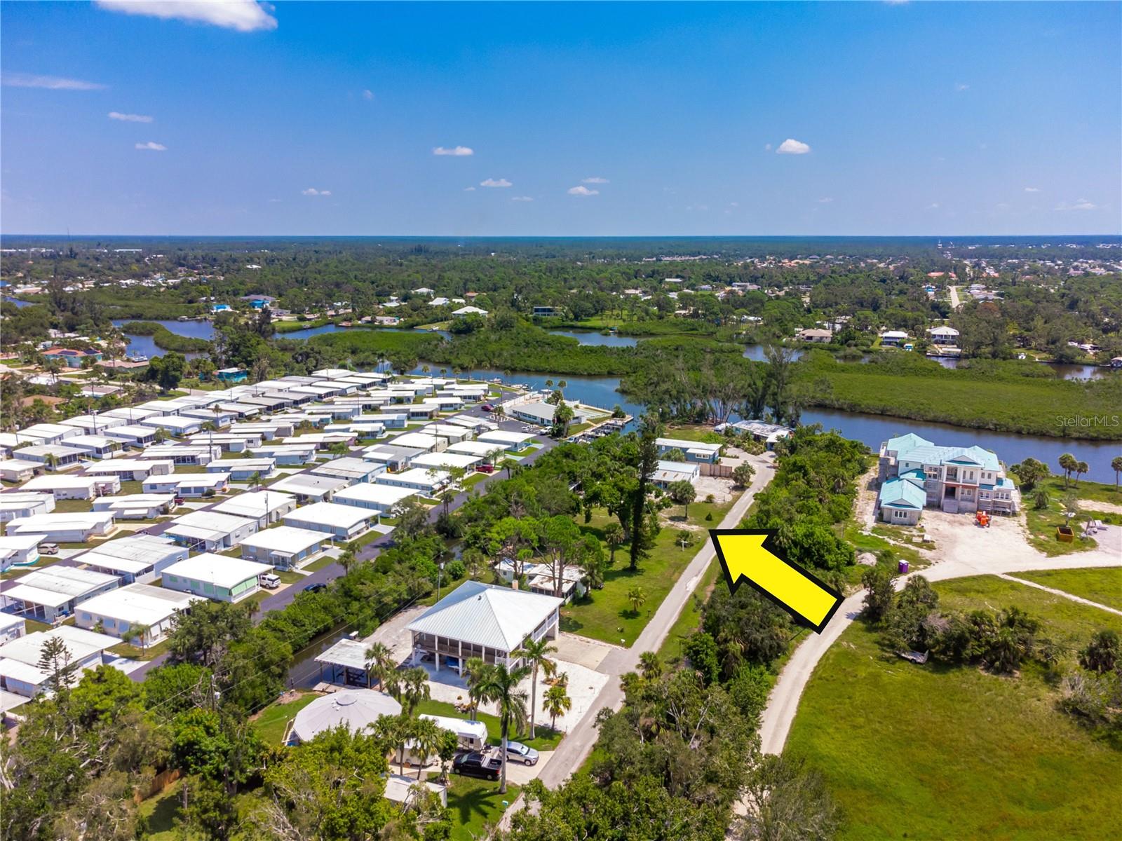 RIVERVIEW MOBILE ESTATES - Land