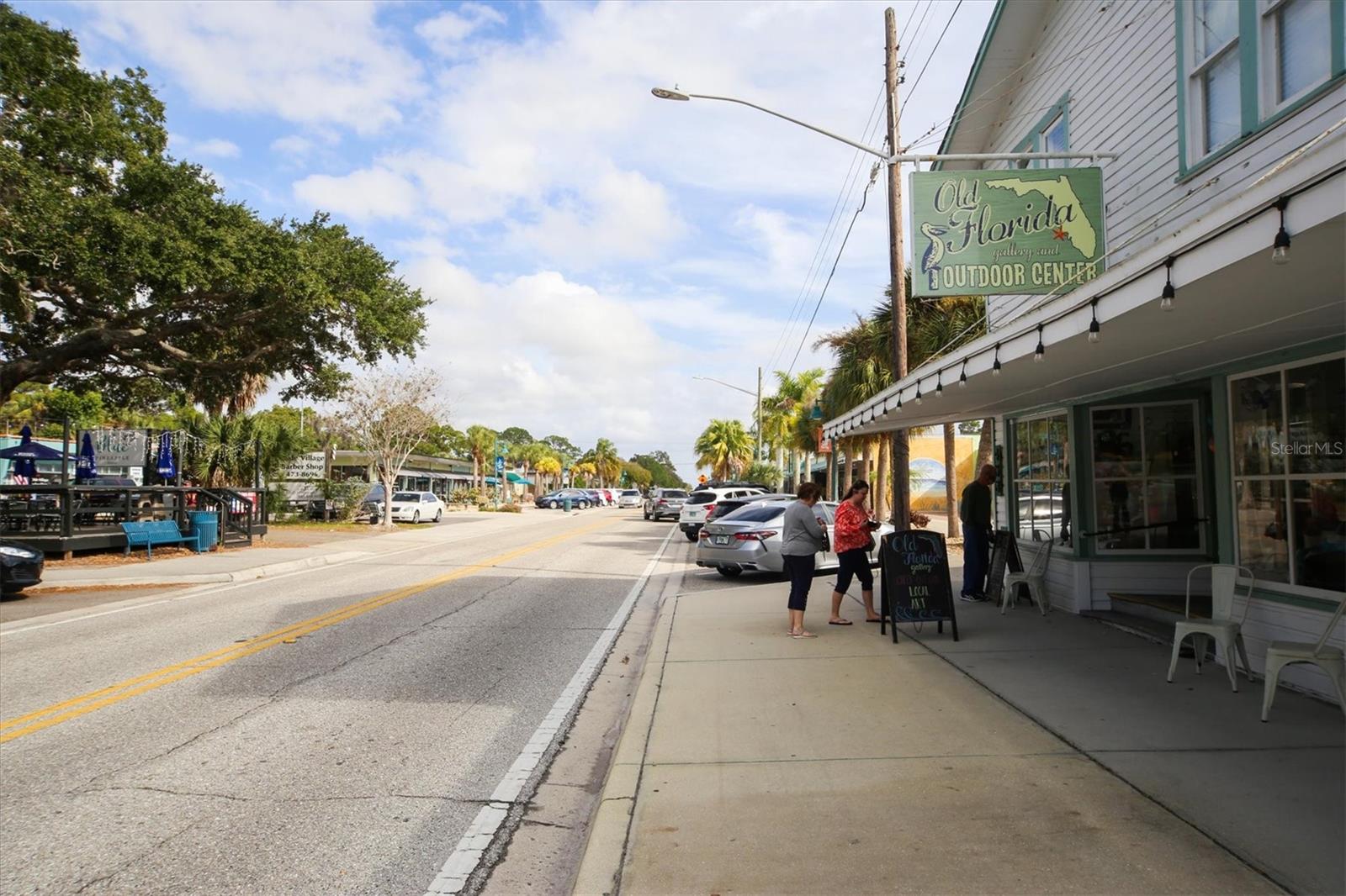 RIVERVIEW MOBILE ESTATES - Land