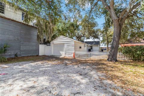 Photo of 911 Pennsylvania Avenue #Unit B, Saint Cloud, FL 34769 (MLS # R4910805)