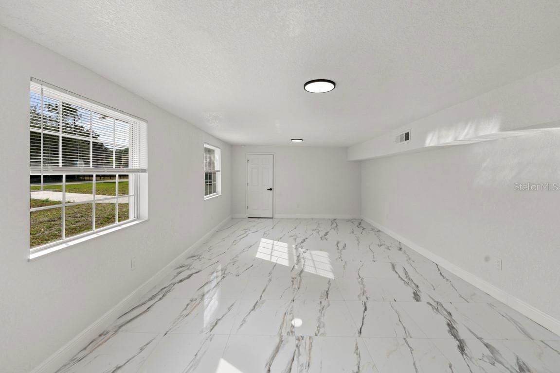 1602 S TANNER ROAD