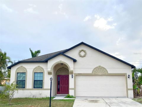 A home in PALMETTO