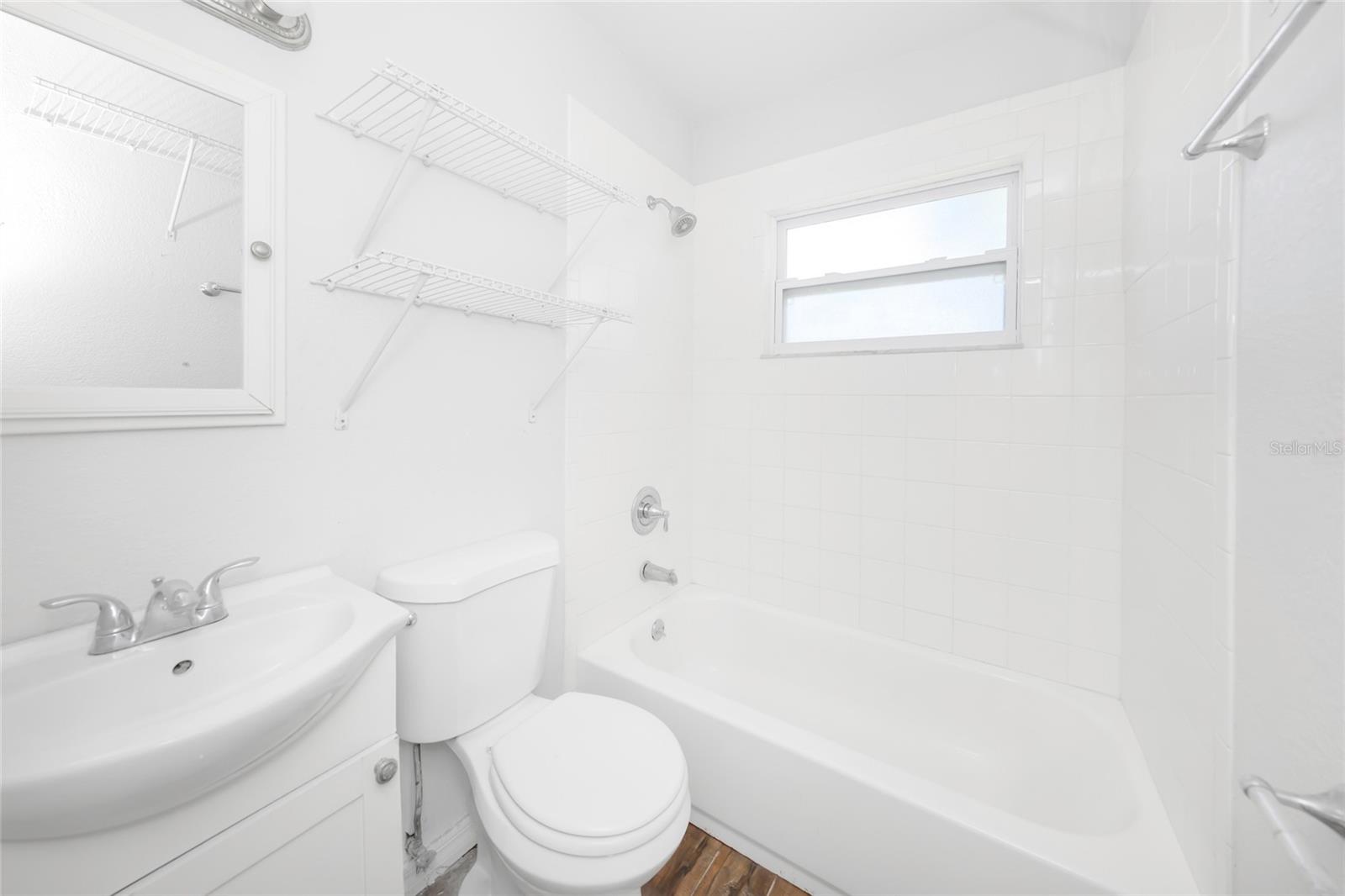 NORTH MADEIRA SHORES - Residential