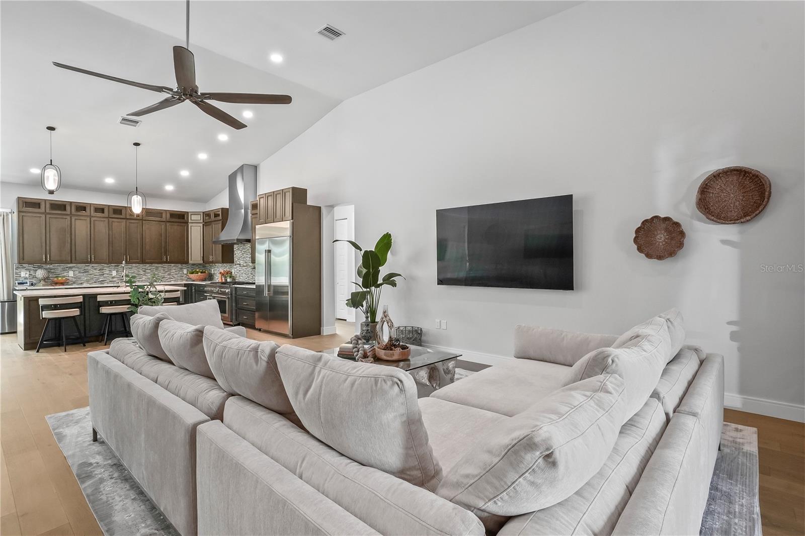 ACREAGE - Residential